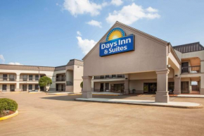 Days Inn & Suites by Wyndham Tyler